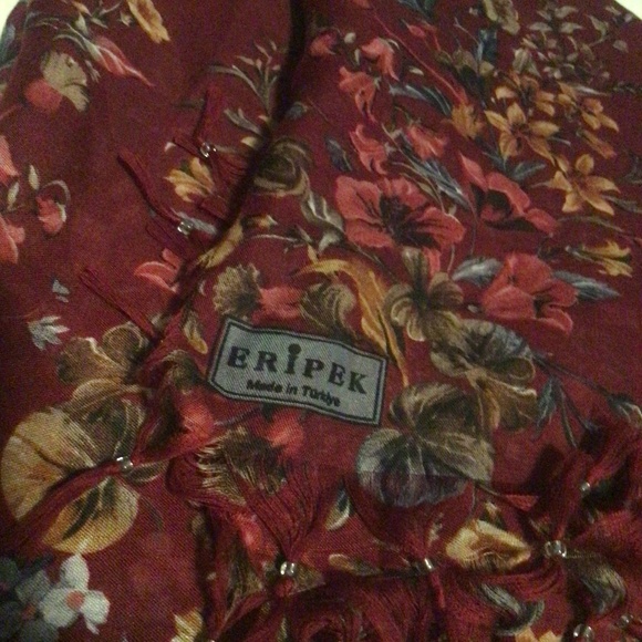 Wine coloured flower print Turkish Scarf with Tassels - Picture 5 of 5